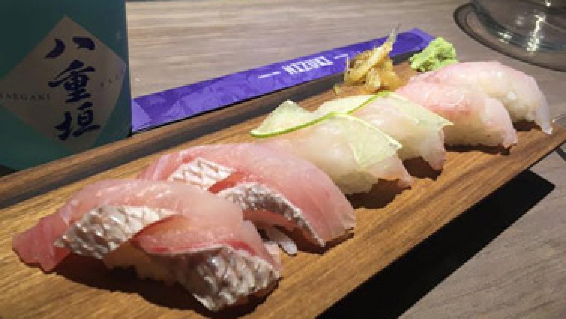 MIZUKI ABRE AL MEDIOD A CON MENÚ EJECUTIVO