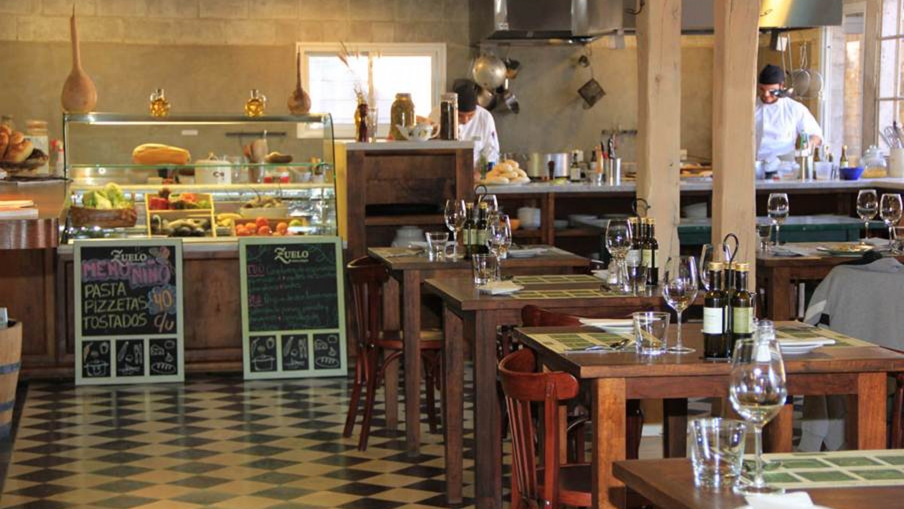 DOS DONDE COMER MUY BIEN EN MENDOZA Y UN VINO DE YAPA.