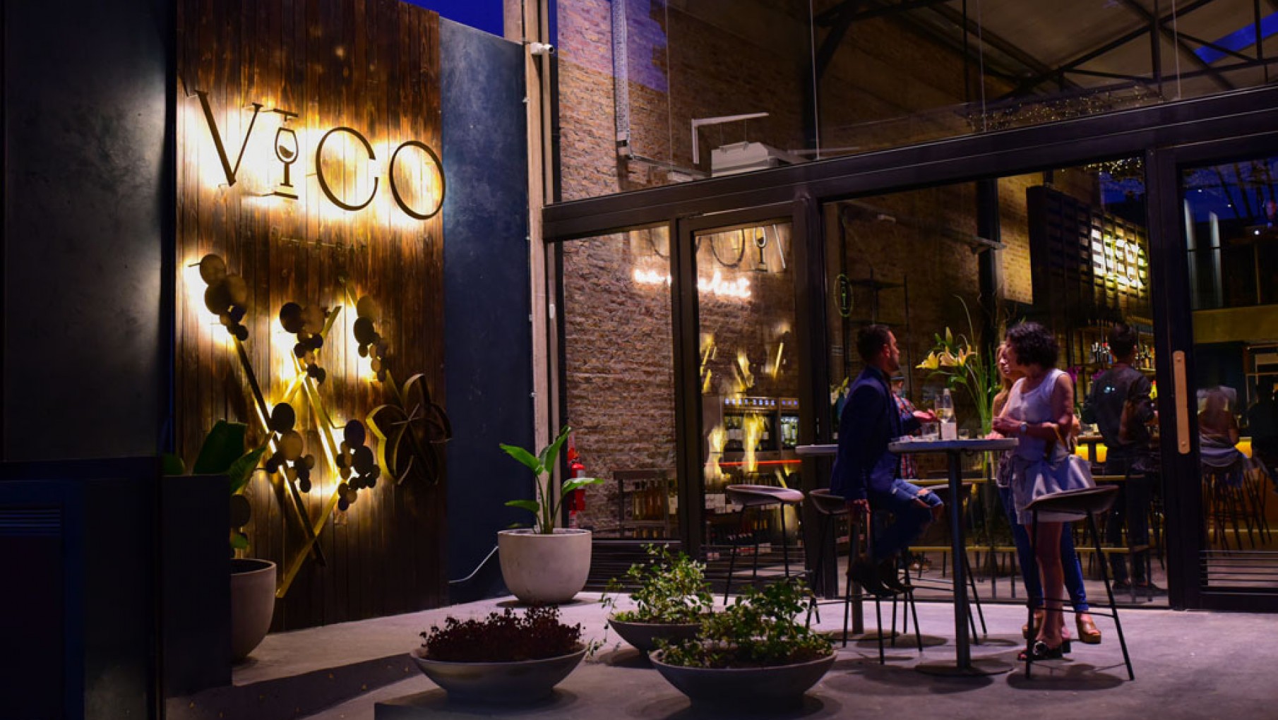 VICO WINE BAR ABRIÓ SUS PUERTAS EN LANÚS