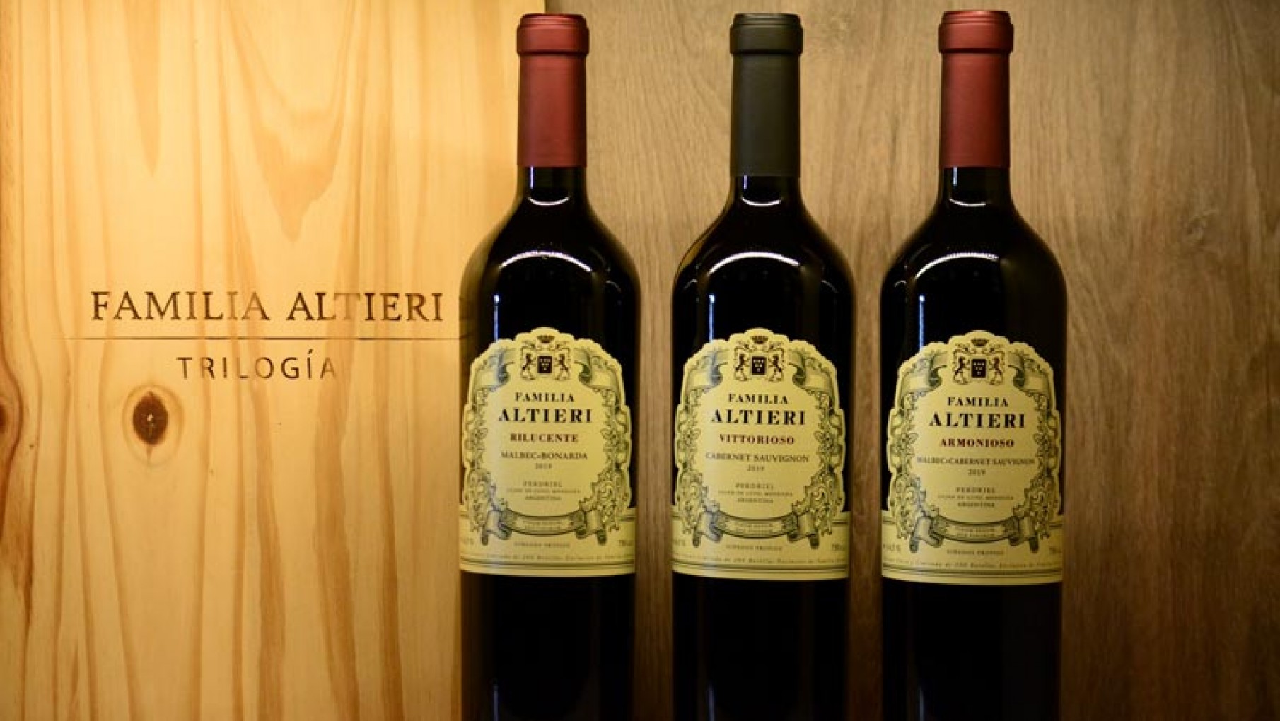 Bodega Vinorum, de Familia Altieri, presentó una trilogía de vinos de edición limitada