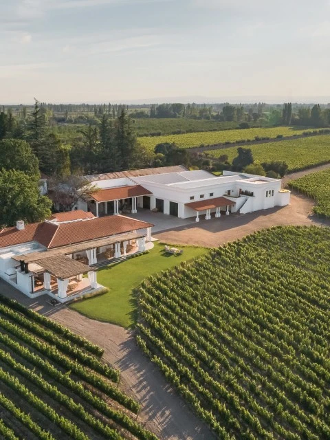 BODEGA NIETO SENETINER recibió el premio TRAVELLERS’ CHOICE 2022