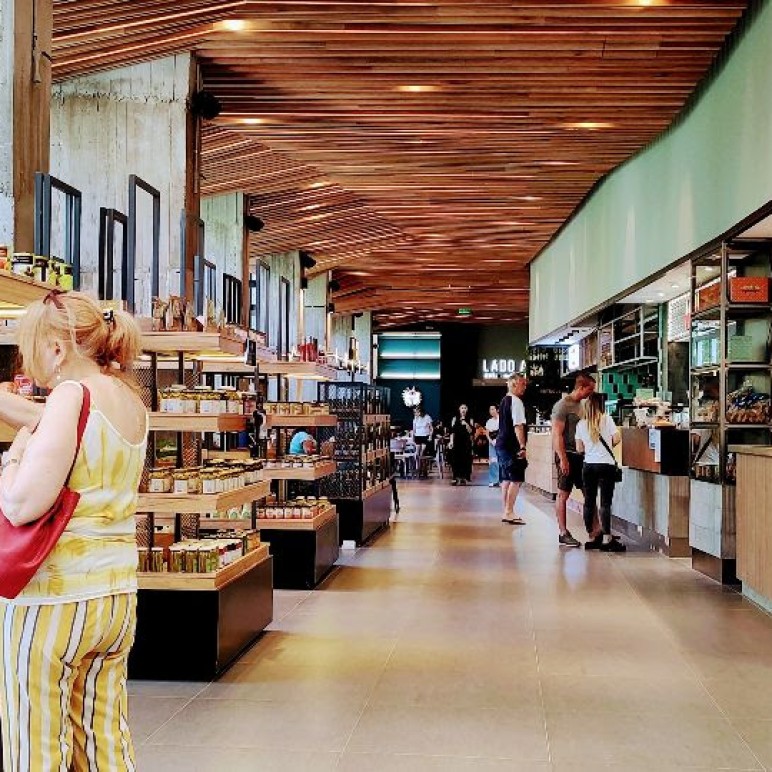 ABRIÓ MERCAT CABALLITO