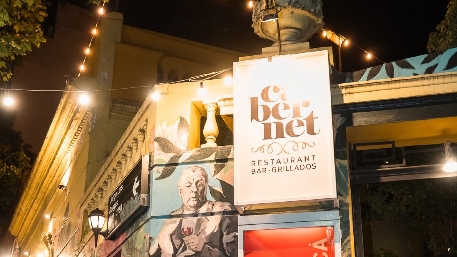 CABERNET , EL EMBLEMÁTICO RESTAURANTE CUMPLE 20 AÑOS.