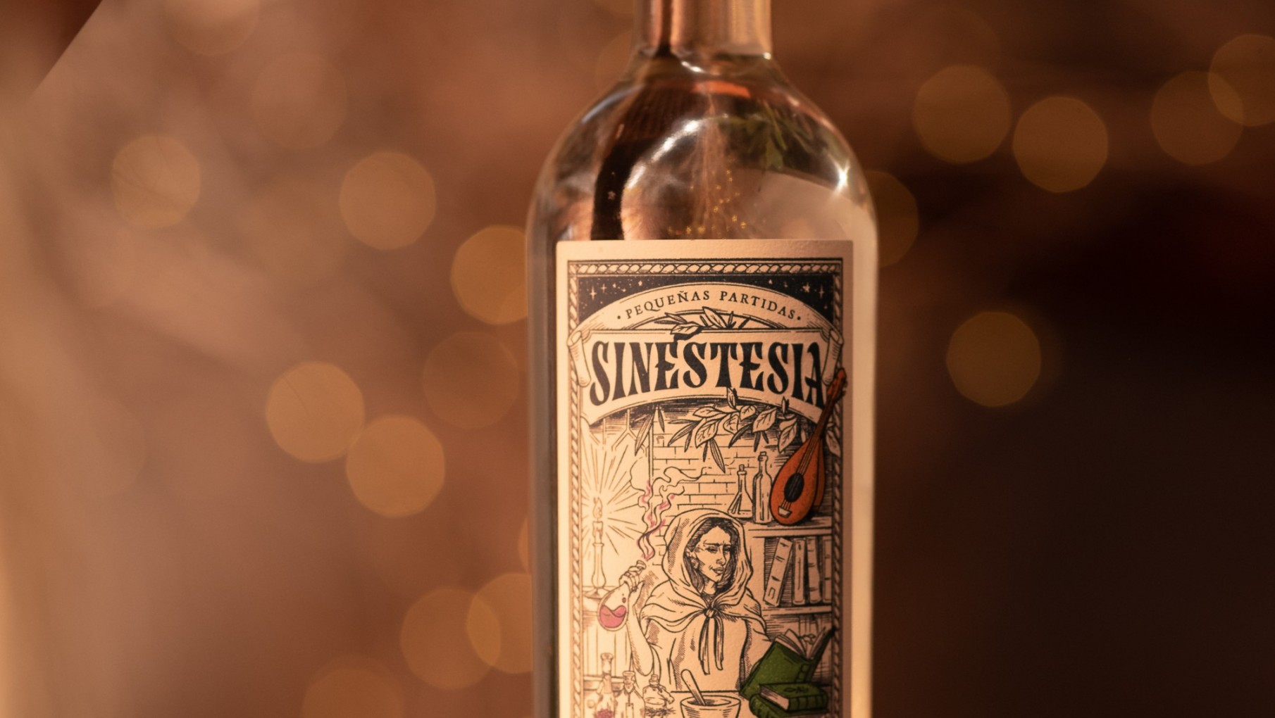 SINESTESIA TE LLEVA A LONDON AL PRIMER SORBO.