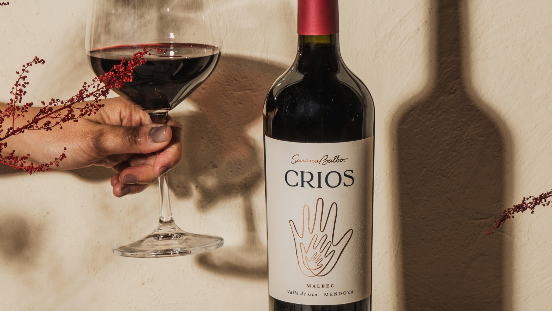 CRIOS, EL PODER DE UN BUEN VINO EN TUS MANOS.