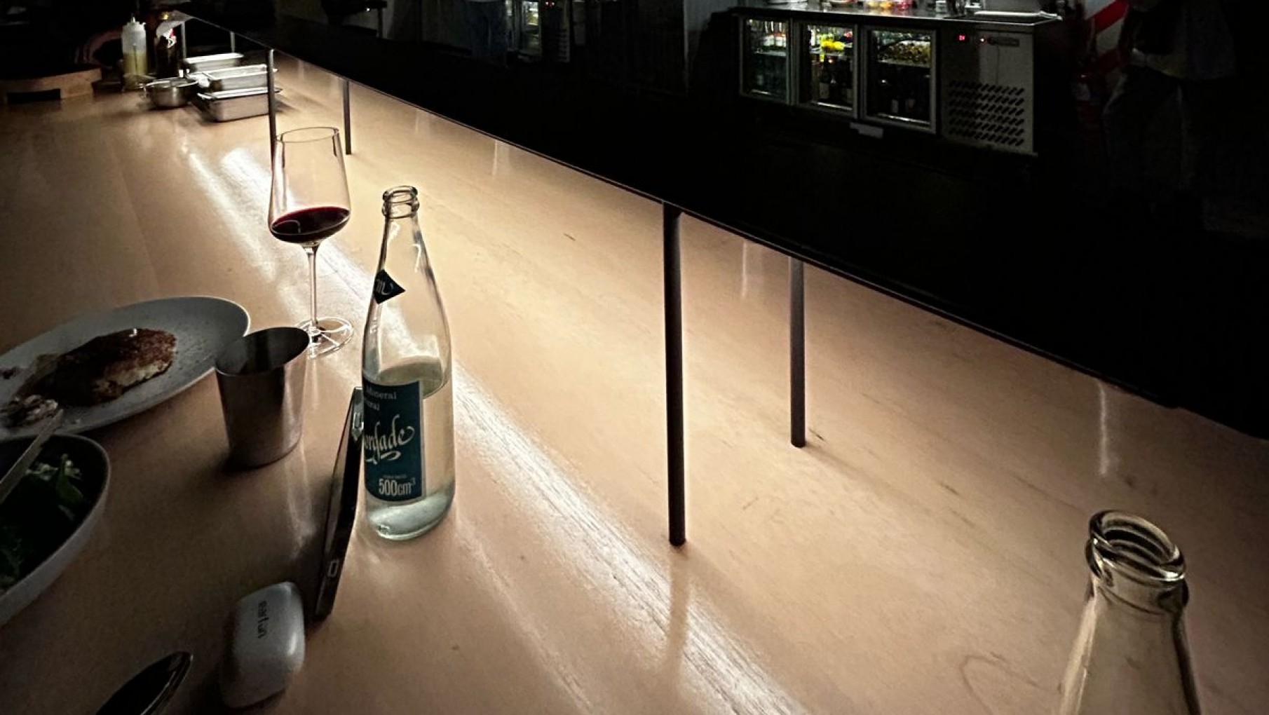 Ness, o el fuego detrás del cortinado