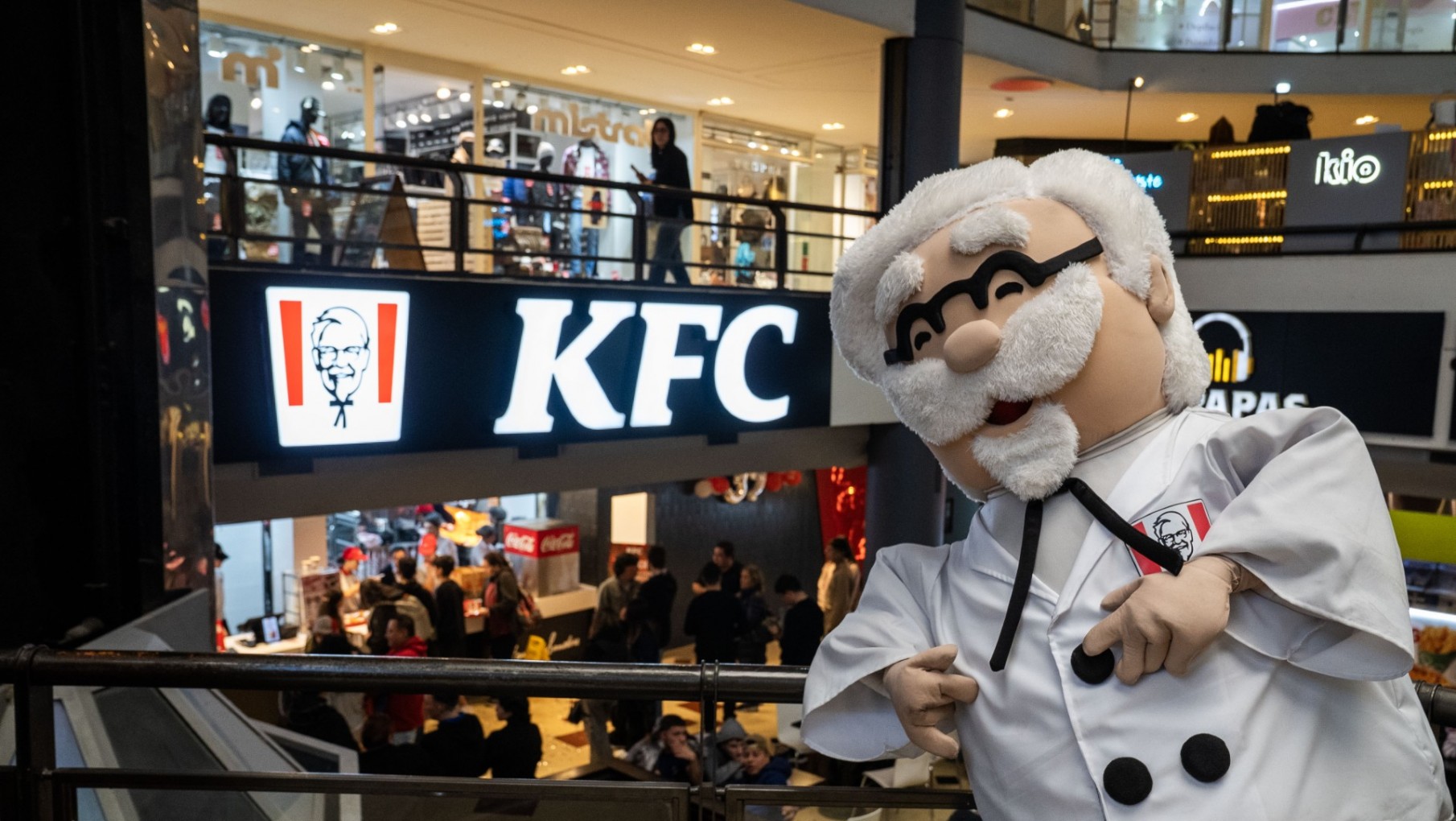 KFC Y SU POLLO FRITO PERFECTO POR TODO EL PAIS.