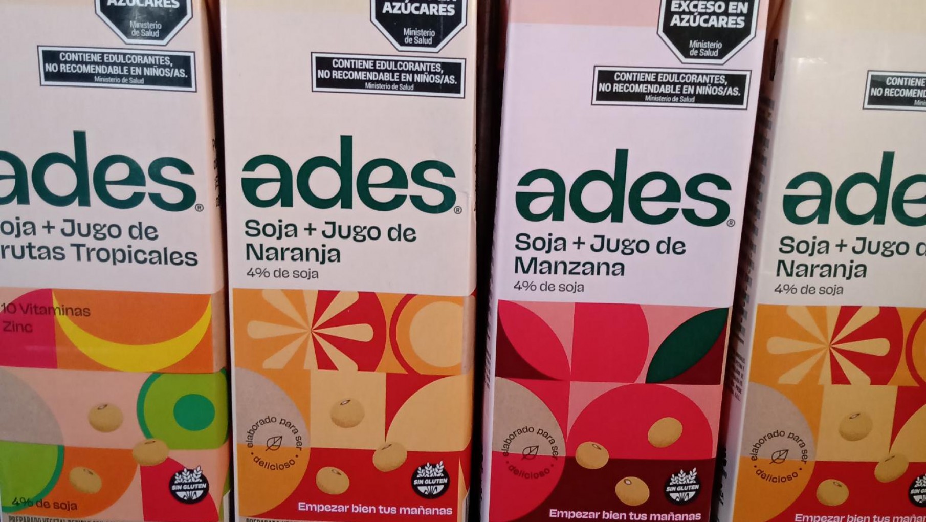 ADES CON UNA NUEVA IMAGEN MÁS POP.