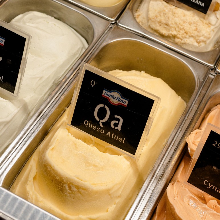 SANTA ROSA PRESENTE CON GUSTOS DE HELADOS REVOLUCIONARIOS.