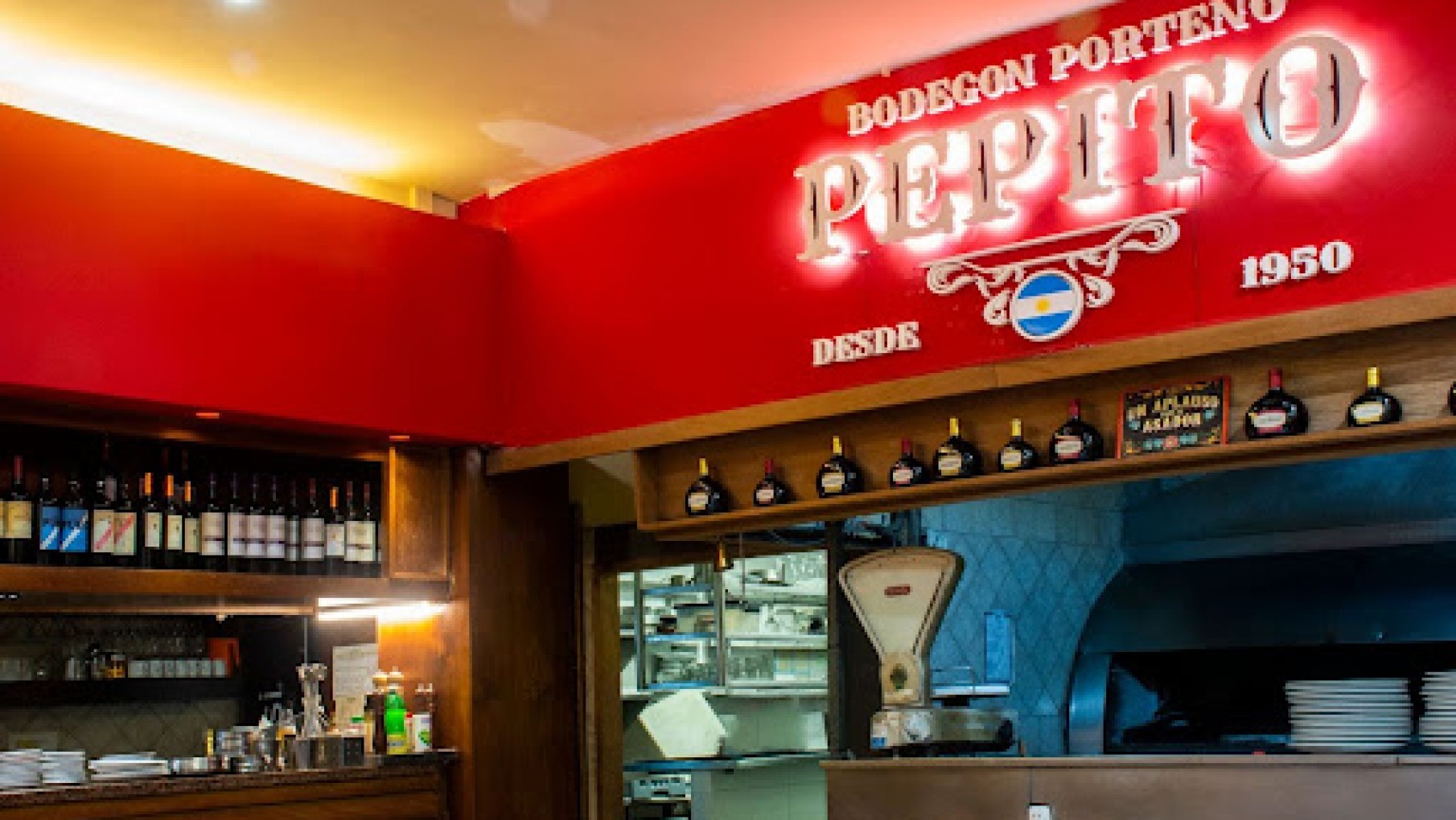 PEPITO EMBLEMÁTICO BODEGON CENTRICO CUMPLE 76 AÑOS